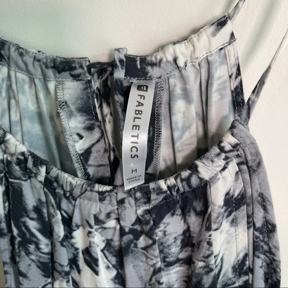 Fabletics Gena draped halter tank size medium - Picture 3 of 6
